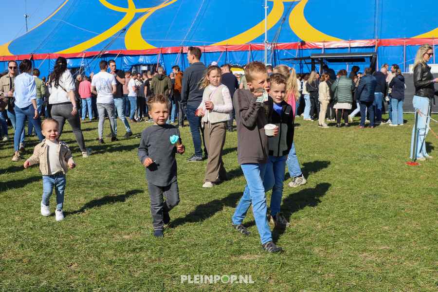 Sfeer Pleinpop Zondag (67)